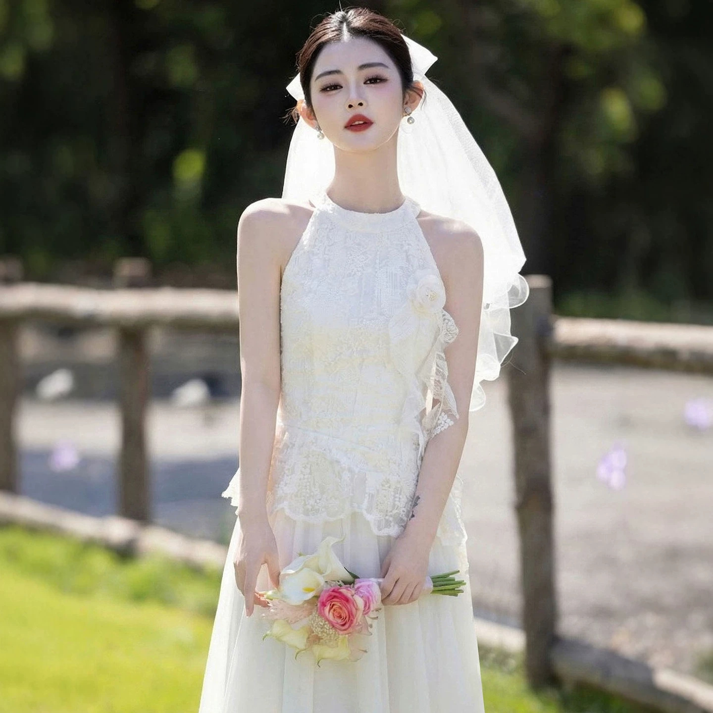 Đầm trắng dáng suông midi cổ yếm tay không – váy cưới đơn giản đi đăng ký kết hôn mùa hè — Trắng