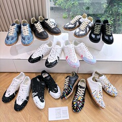 チャンネル商品 2025 新しいレトロなドイツのトレーニングシューズ女性のスプラッシュインク落書きカップルレースアップスポーツカジュアル白靴