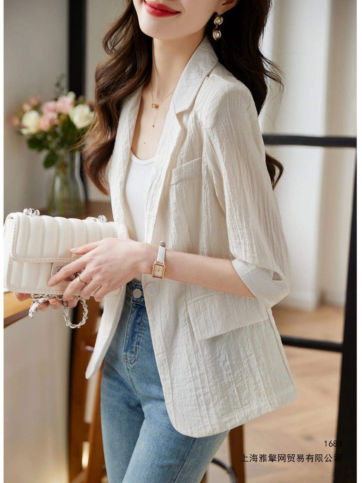 Solid color chiffon three-quarter sleeve suit jacket for women, 2026 summer new trendy casual sun protection thin top, apricot color