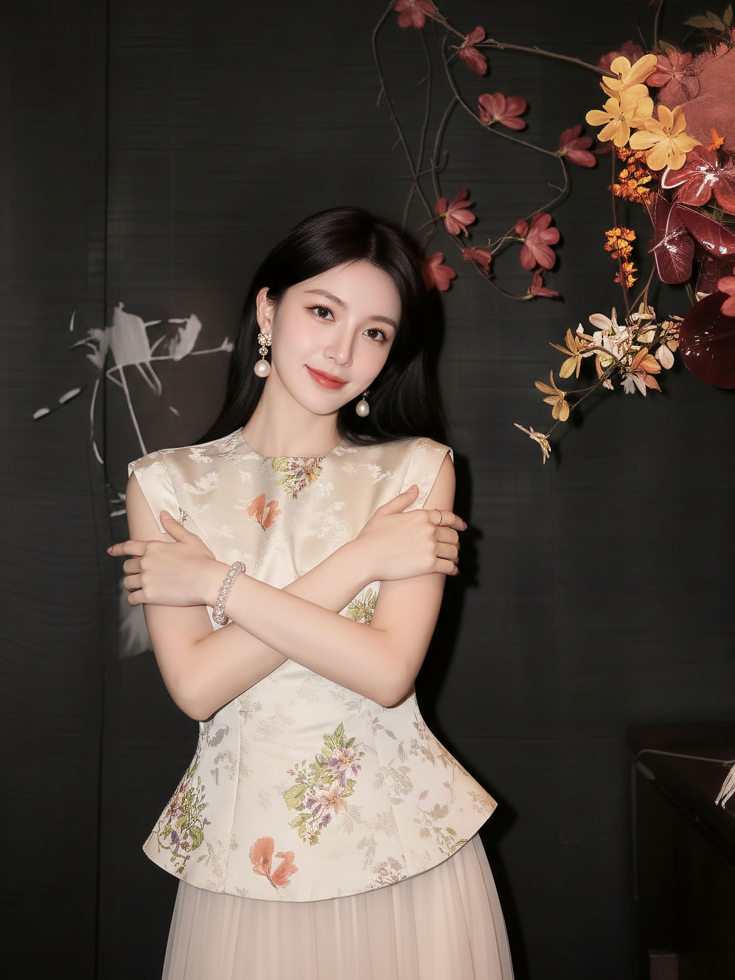 Bộ áo vest gile và chân váy lưới thêu hoa phong cách tân cổ điển — bộ đồ, nửa váy, Áo khoác màu mơ