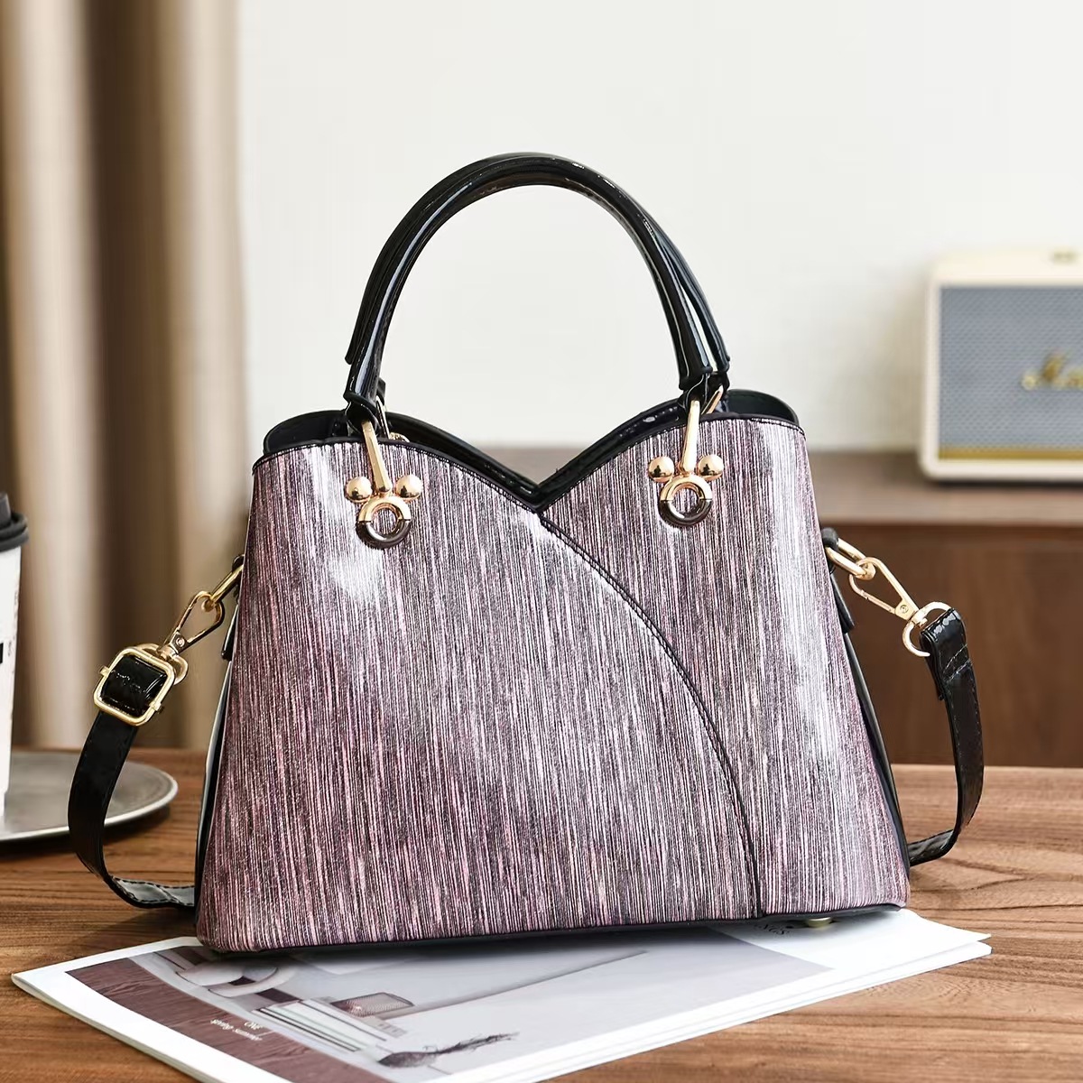 Bolso de mano retro, bolso de cuero brillante, bolso de hombro casual, bolso de brazo, bolsas transfronterizas.