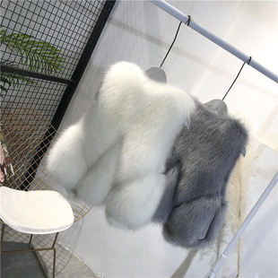 ëë�R��Ů�̿�2025�¿��ëˮ�Εr��Ƥ�o�䱳�����׿���