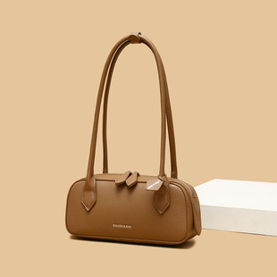 2025 New Style High-End French Retro Niche Underarm Bag Baguette Bag Portable Trendy Women's Shoulder Bag