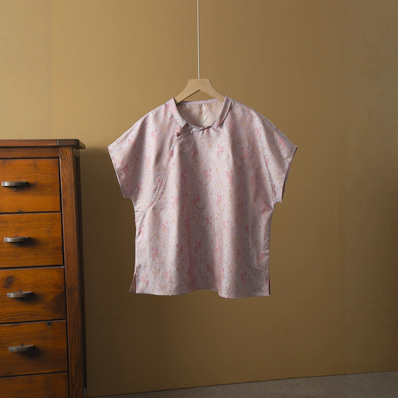 Full Silk Shimmering Silk Short-Sleeve Blouse with Small Lapel and Raglan Sleeves for Women, 100% Mulberry Silk, New Chinese Style Blouse Full Silk Shimmering Silk Short-Sleeve Blouse with Small Lapel and Raglan Sleeves for Women, 100% Mulberry Silk, New Chinese Style Blouse
