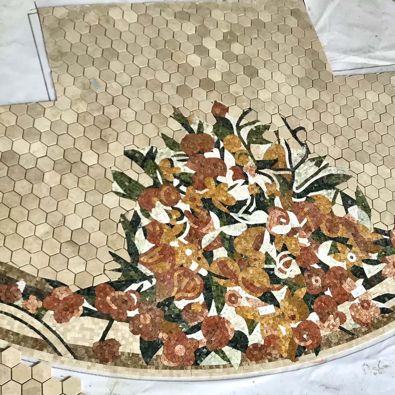 手工石材马赛克地毯拼图天然大理石拼花地砖背景墙艺术拼画