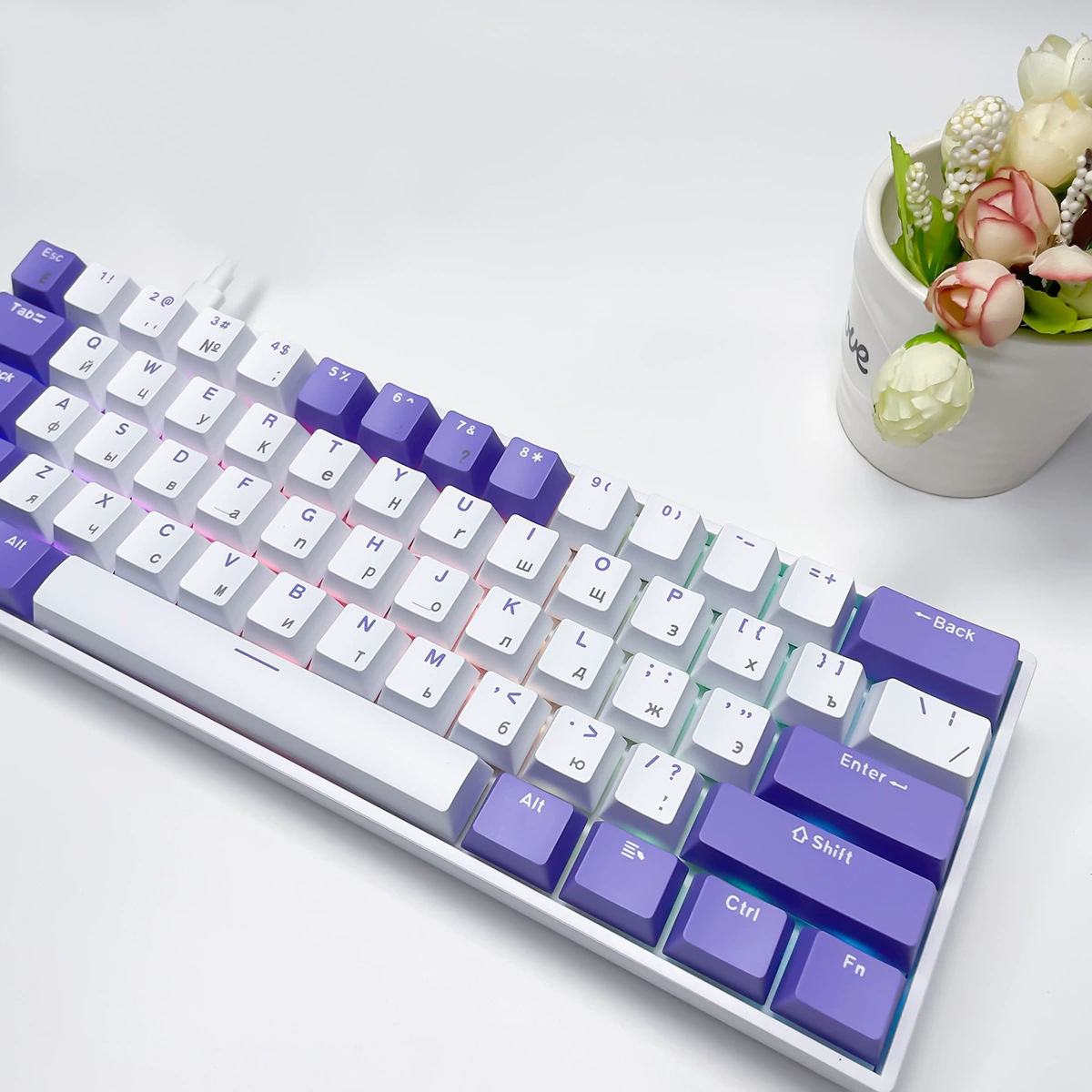 Русский Русский Blueberry тема H61 ключ синий вал проводной беспроводной мини -горячая вставка -в механическая клавиатура