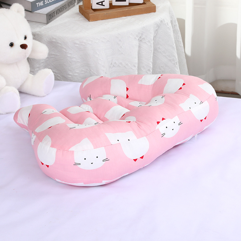 핑크 새끼 고양이 베개