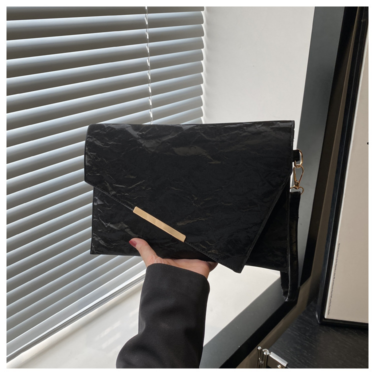 112g Weight Sewing Thread Fashion Element Magnetic Buckle Closure Type Top Handle Strap Type Envelope Bag Bags Type Office, Party Occasion Pu Leather Material Solid Color Pattern All Seasons Season Women's Gender Elegant Style Square Shape Pu Leather Solid Color Sewing Thread Square Clutches 24