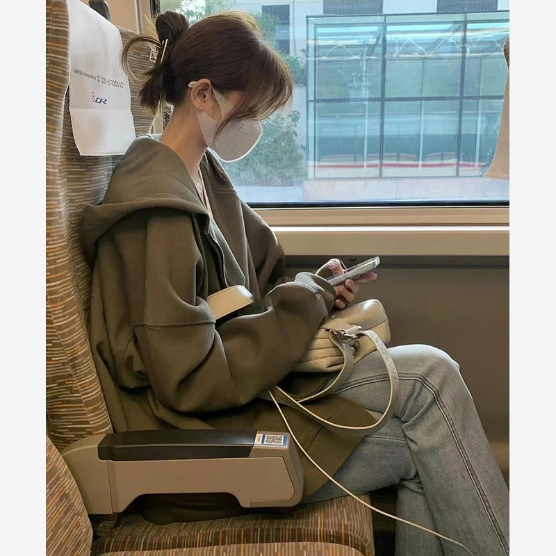 春のコートの女性の春の2025の新型の帽子の韓系の怠惰な風の百合はゆったりしていて高級な衛衣のスーツに乗ります。|undefined