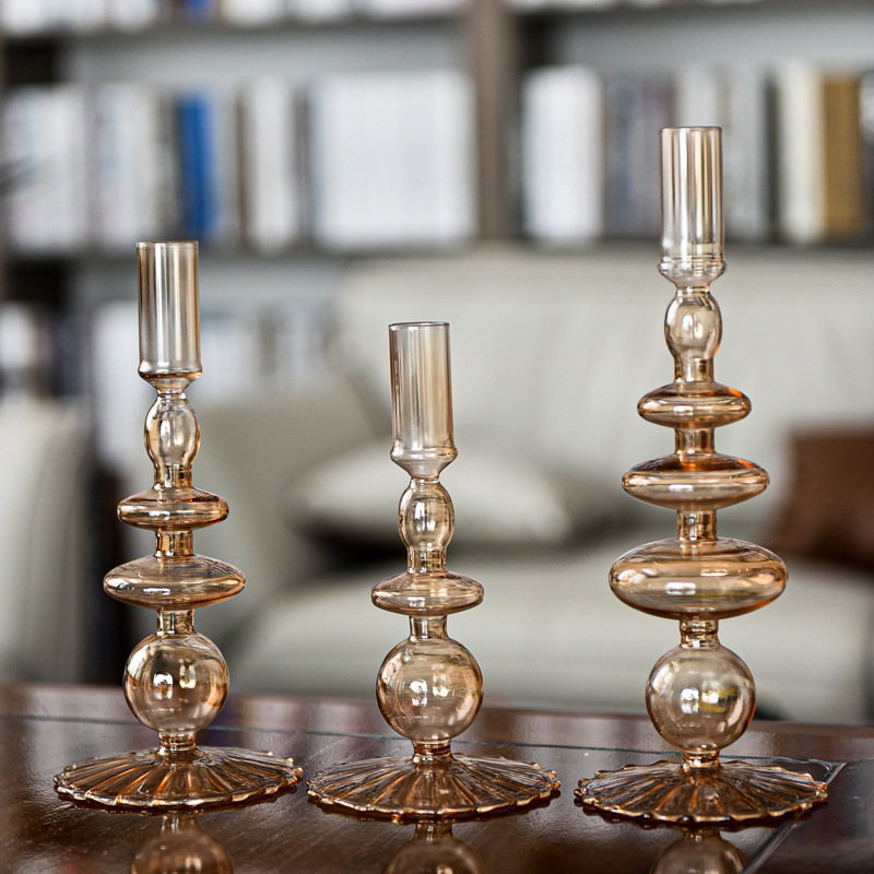 Creativo de estilo europeo candelabro de cristal de color decoración del hogar Accesorios de tiro de boda candelabro retro fábrica al por mayor