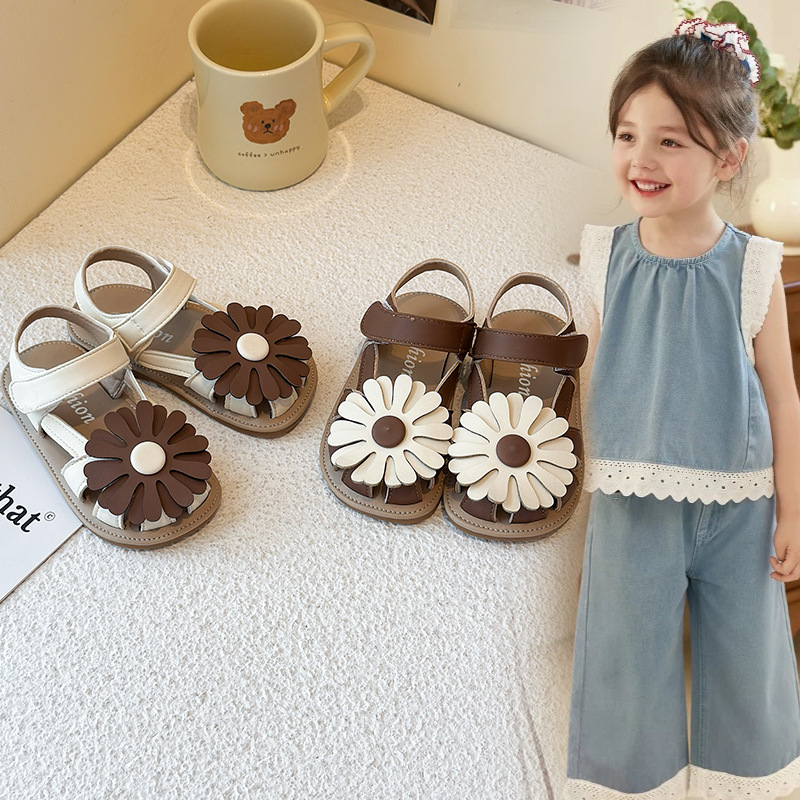 Girls Flower Sunflower Sandals 2025 Summer New Easiest for Match Princess Shoes Korean Style Little Girls Casual Beach Shoes