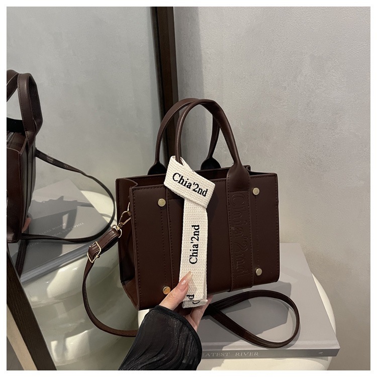 跨境bags2025秋冬包包女潮百搭托特包绣花字母手提包斜挎通勤女包|undefined
