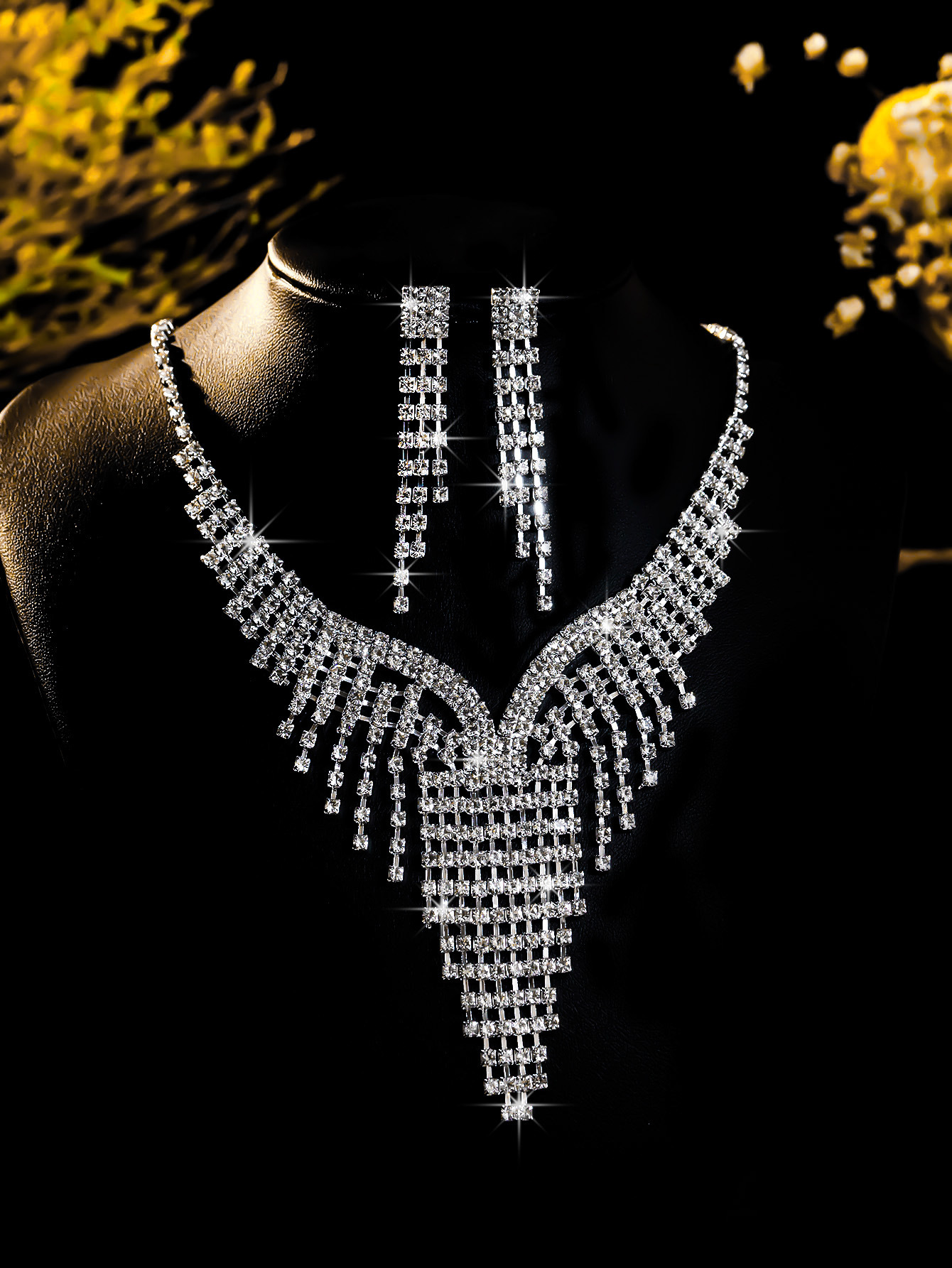 Bruidsieraden set ketting en oorbellen elegant accessoire_voghion.com