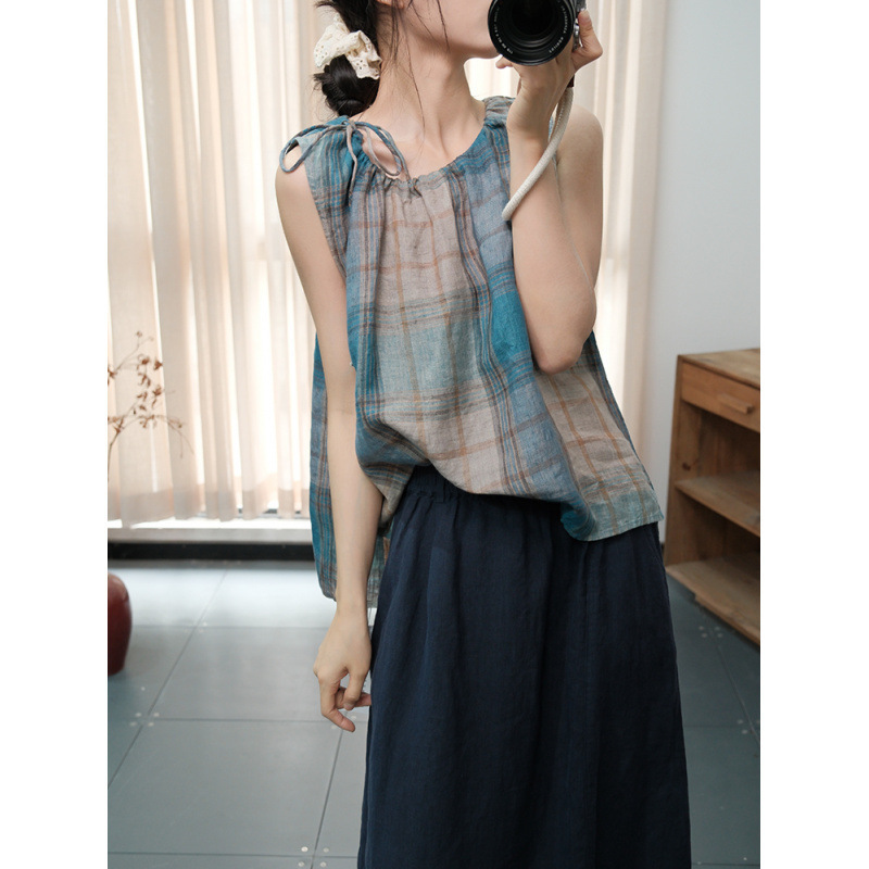Summer New Design Stylish Collared Plaid Shirt for Women, Fashionable and Age-Reducing, Versatile Sleeveless Pullover Shirt for Women Summer New Design Stylish Collared Plaid Shirt for Women, Fashionable and Age-Reducing, Versatile Sleeveless Pullover Shirt for Women