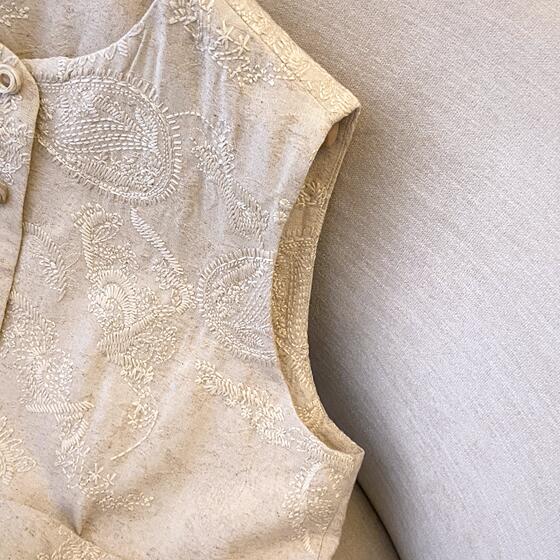 New Chinese Style Vest Women's 2025 New Jacquard Round Neck Style National Style Vest Top Fashion Women's Vintage Small Coat