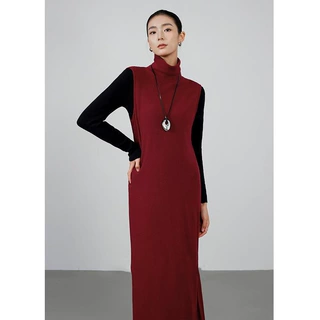 红色气质通勤背心裙女2026秋季新款设计感小众高领无袖针织连衣裙