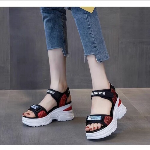 Women's Summer Popular Thick Sole Slip-on Sandals, Versatile and Stylish Platform Sandals for Women