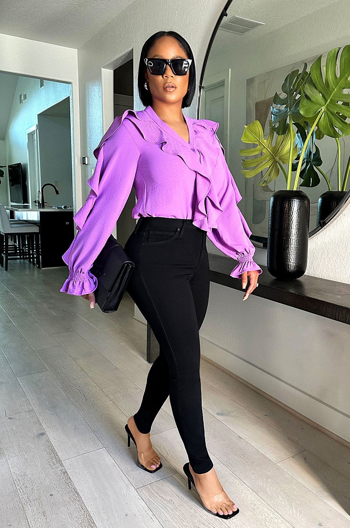 Einfarbiges Pendlerhemd mit Rüschen und unregelmäßigem Revers für Damen_voghion.com