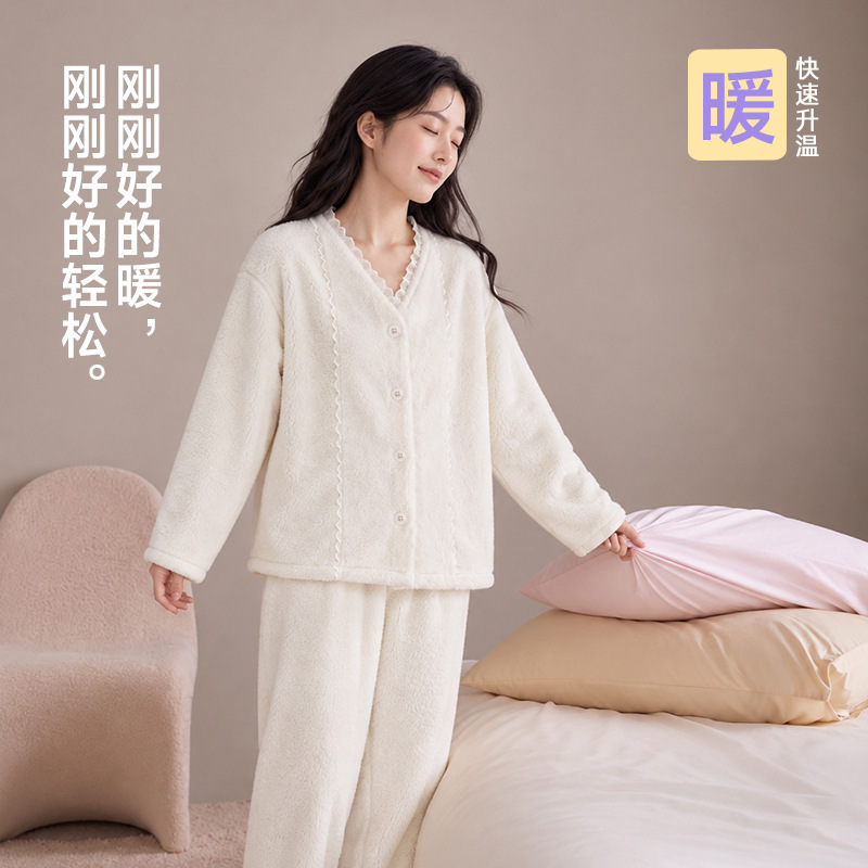 Autumn and Winter Snowflake Velvet Pajamas for Women, Lace-Trimmed V-Neck Cardigan, Coral Velvet Thickened Warm Simple Home Wear Set Autumn and Winter Snowflake Velvet Pajamas for Women, Lace-Trimmed V-Neck Cardigan, Coral Velvet Thickened Warm Simple Home Wear Set