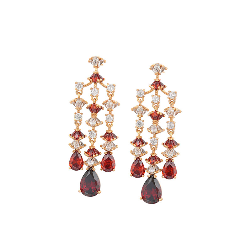Xuping serie de aretes ligeros de lujo y elegancia de aleación de cobre chapado 18k aretes de gota de agua al por mayor para mujeres