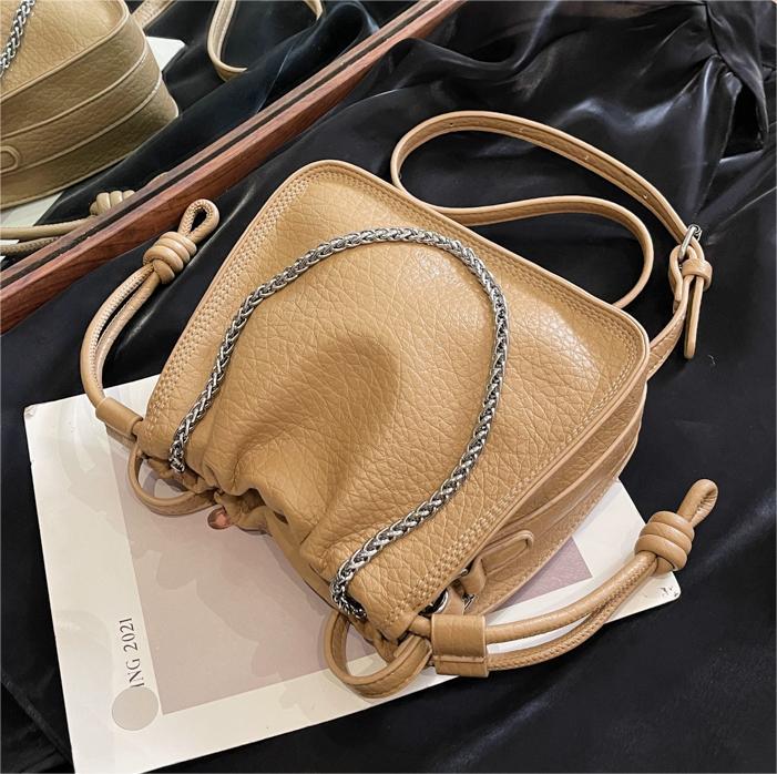Estilo coreano de moda BOLSA DE PATRÓN DE lychee 2023 nuevo bolso de las mujeres popular de alto grado pequeño bolso cuadrado versátil bolsa de mensajero de cercanías