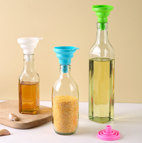 Creative foldable mini retractable funnel kitchen supplies silicone funnel household liquid dispensing oil funnel oil jug funnel