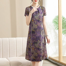 连衣裙;羽绒服;时尚休闲套装