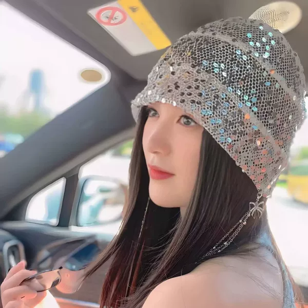 2025 New Sequin Pearl Flower Beanie for Women, Simple and Stylish Headwrap, Breathable and Versatile Pullover Hat
