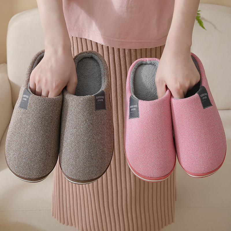Extra Large Size Cotton Slippers for Women's Home Autumn and Winter Home Indoor Warm Couple Plush Slippers Thick-Soled Confinement Shoes Extra Large Size Cotton Slippers for Women's Home Autumn and Winter Home Indoor Warm Couple Plush Slippers Thick-Soled Confinement Shoes