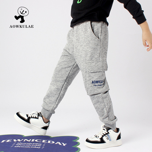 Spring and autumn Korean style new children's casual trousers, medium and large children's embroidered sports overalls, girls' pants wholesale