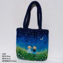A181-A190现货原创设计师纯手工可爱卡通羊毛毡包包手提包单肩包