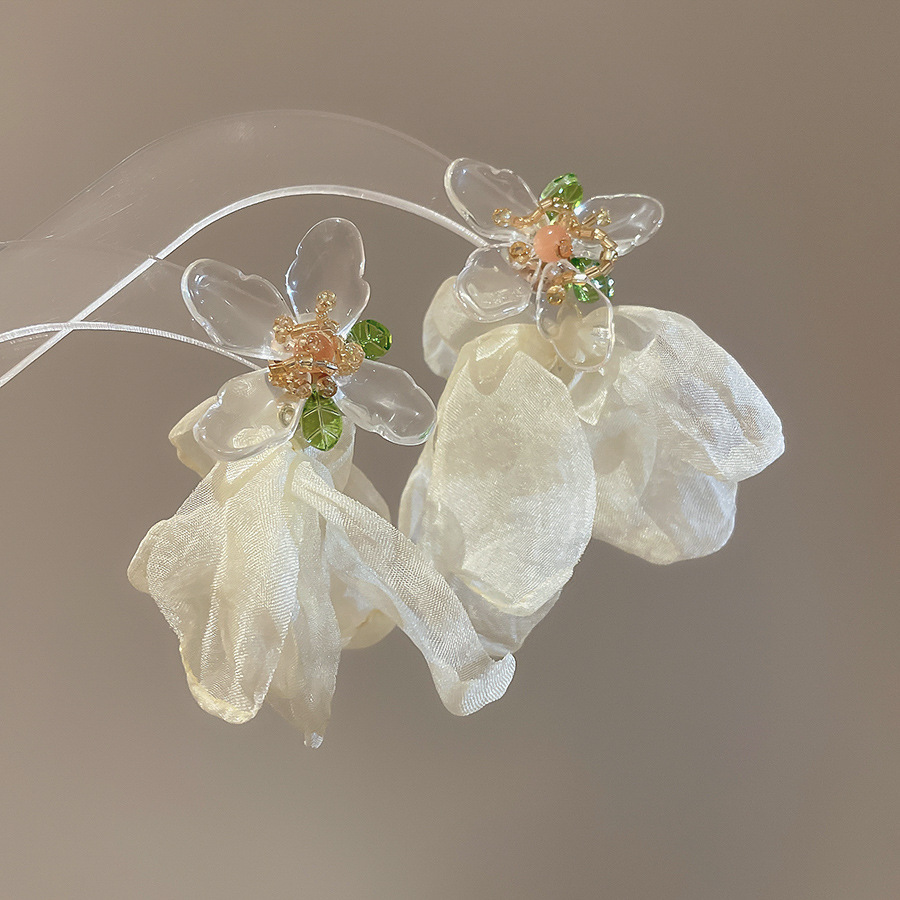 Pendientes de borla de flores de tela de aguja de plata Pendientes de estilo de vacaciones junto al mar