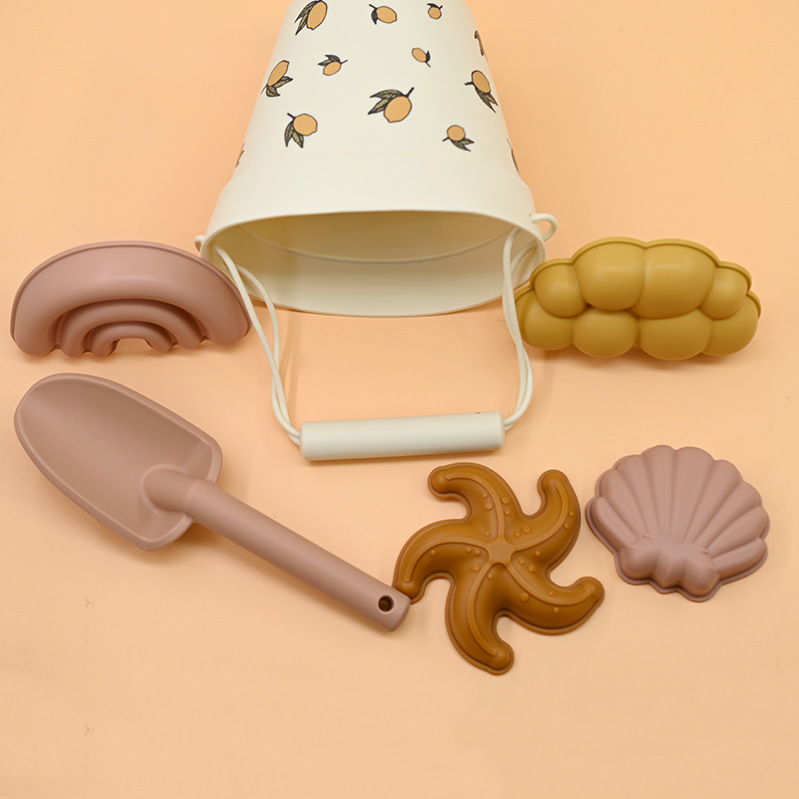 Juguetes de excavación de arena de playa para niños set de barril de silicona en stock mayorista limón transfronterizo espeso juguetes de playa de silicona