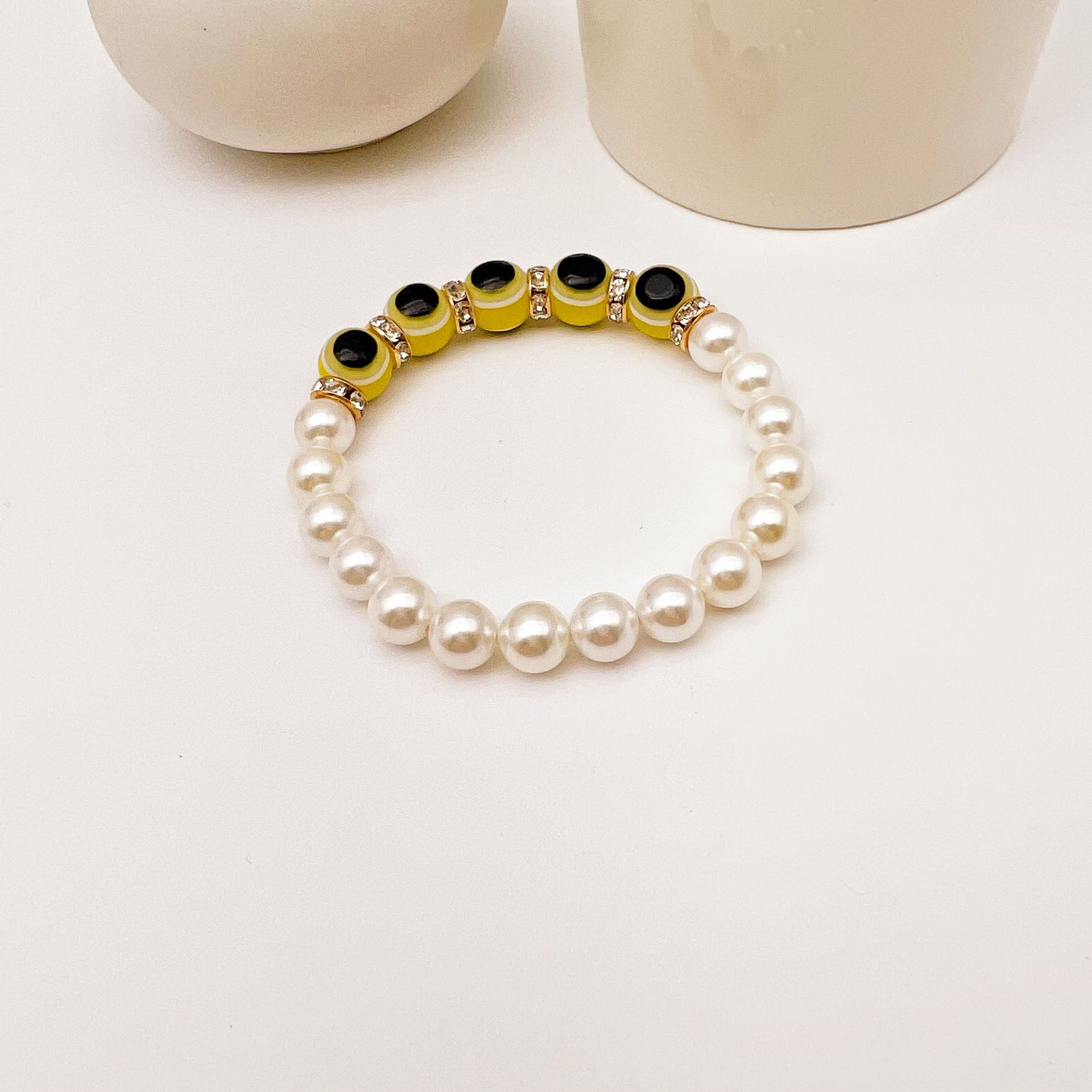 Retro Devilu0027S Eye Palm Resin Pearl Womenu0027S Bracelets 1 Piece