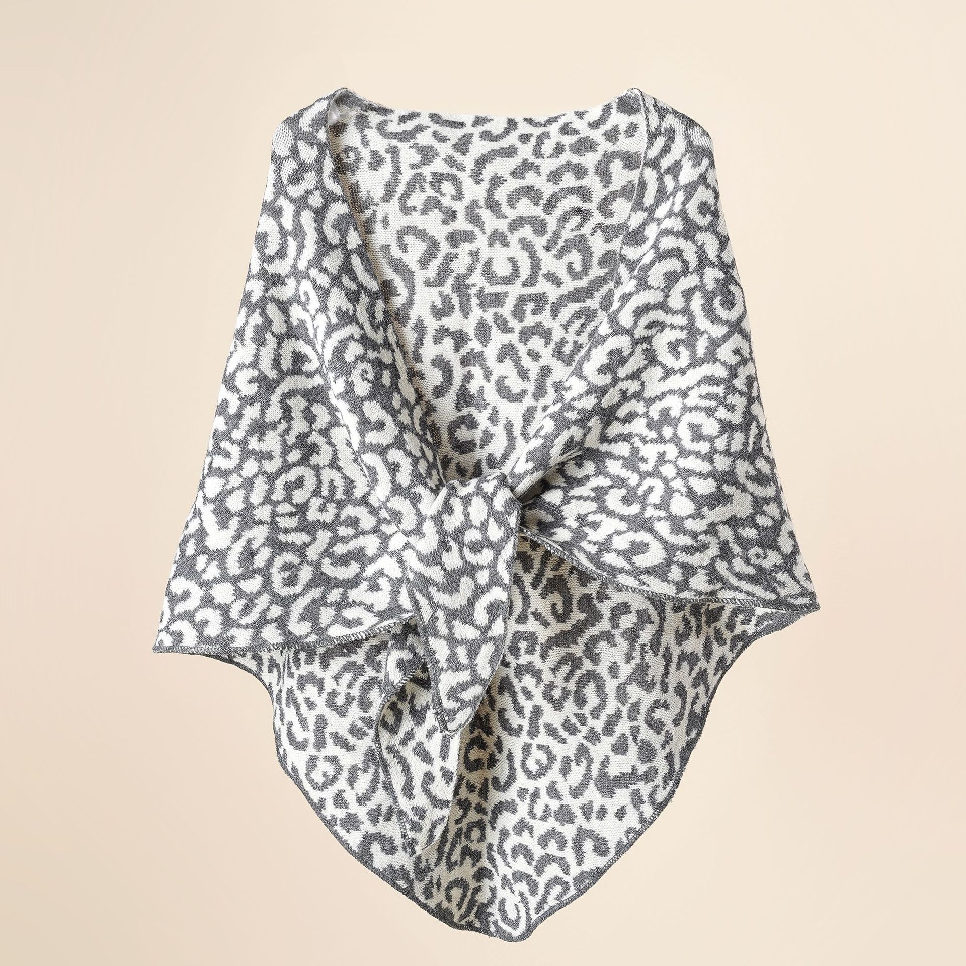 El otoño y el invierno de la cachemira del estampado leopardo bufanda chal estilo coreano caliente moda triángulo