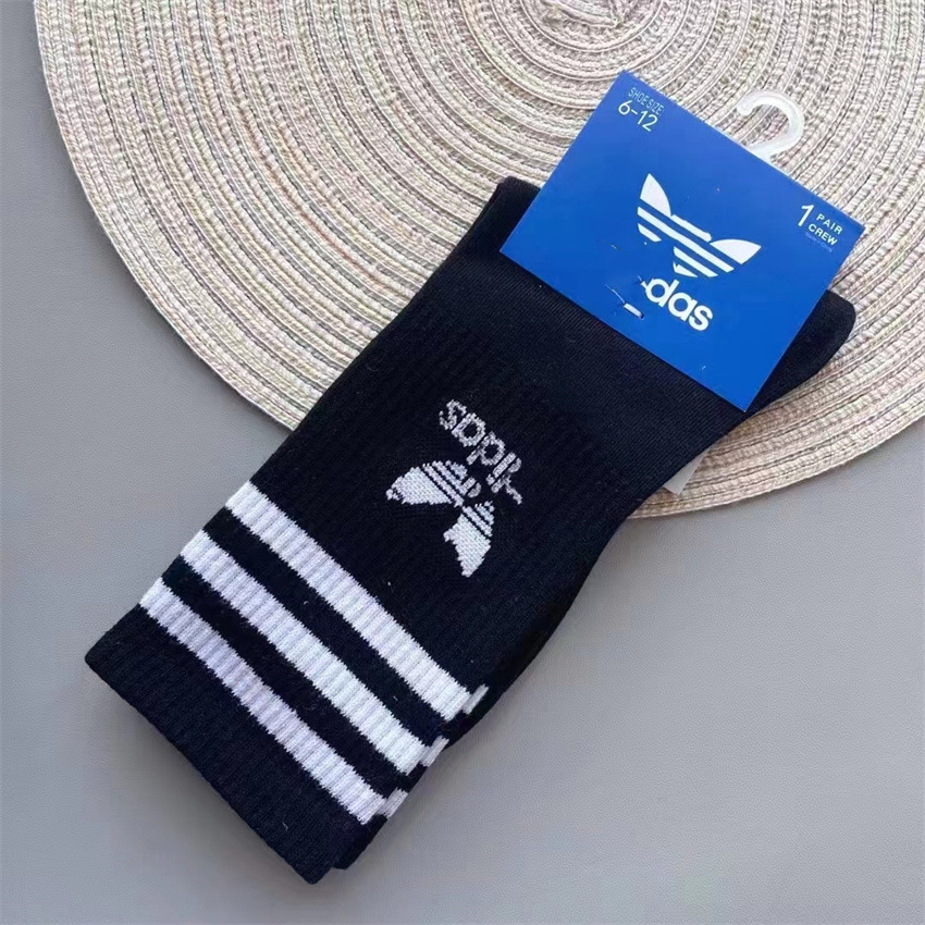 2024 primavera y otoño AGREGAR calcetines de baloncesto deportivos de media pantorrilla de tres hojas de hierba alta marca de moda corriendo calcetines de fútbol