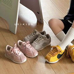 子供の阿甘靴運動靴2025春と秋の新型の女の子の靴は軽くて通気性があります。