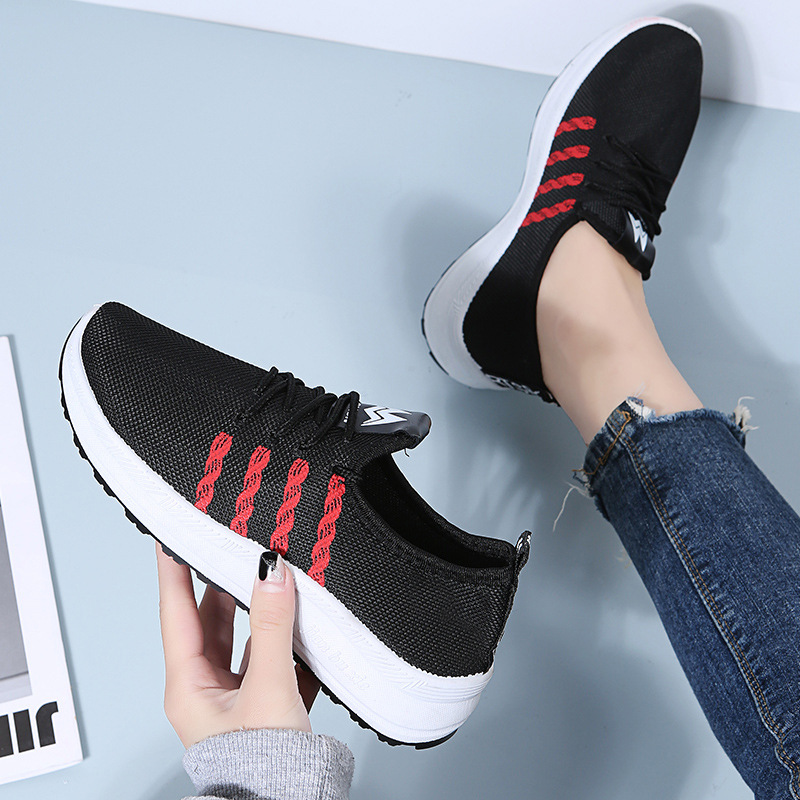 Chaussures de sport pour femmes, chaussures à semelle plate, nouvelle tendance printemps 2022, course légère, chaussures de papa décontractées offrant une grande respirabilité_voghion.com