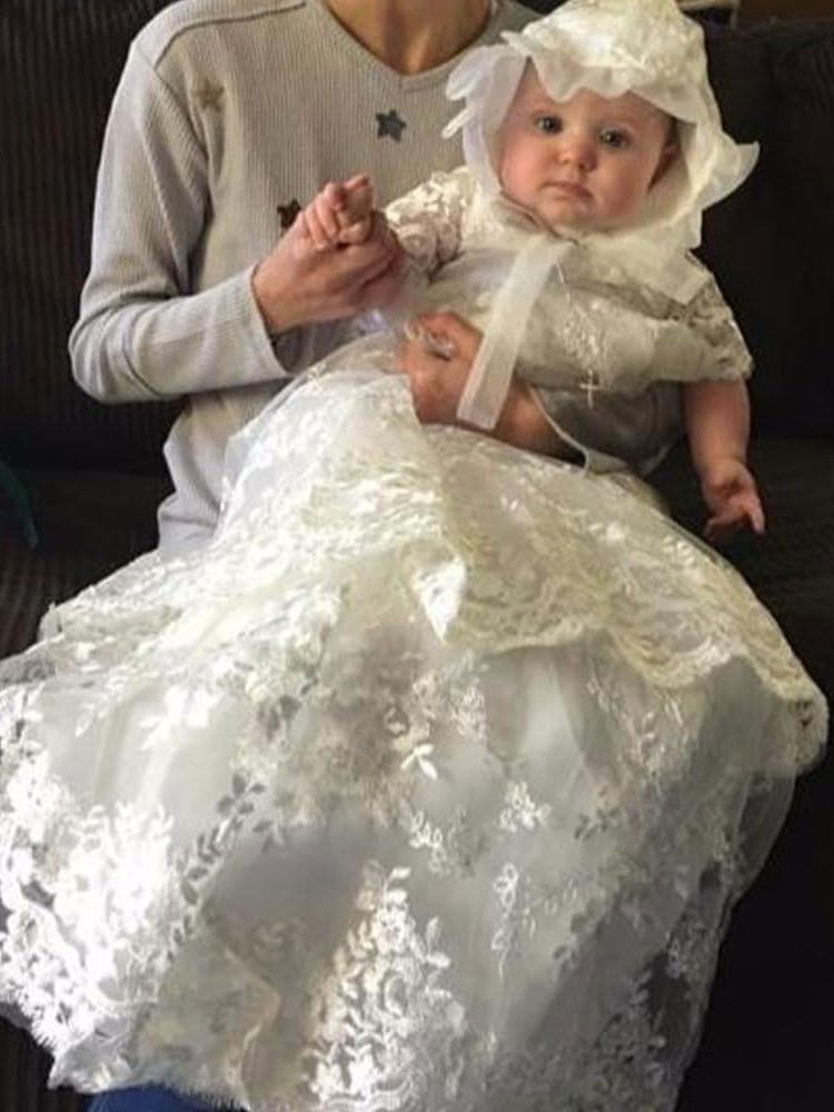 Conjunto de ropa de bautizo y primer cumpleaños para bebé, estilo europeo y americano, de manga corta, doble capa, con encaje largo, para comercio transfronterizo en Amazon, envío directo.