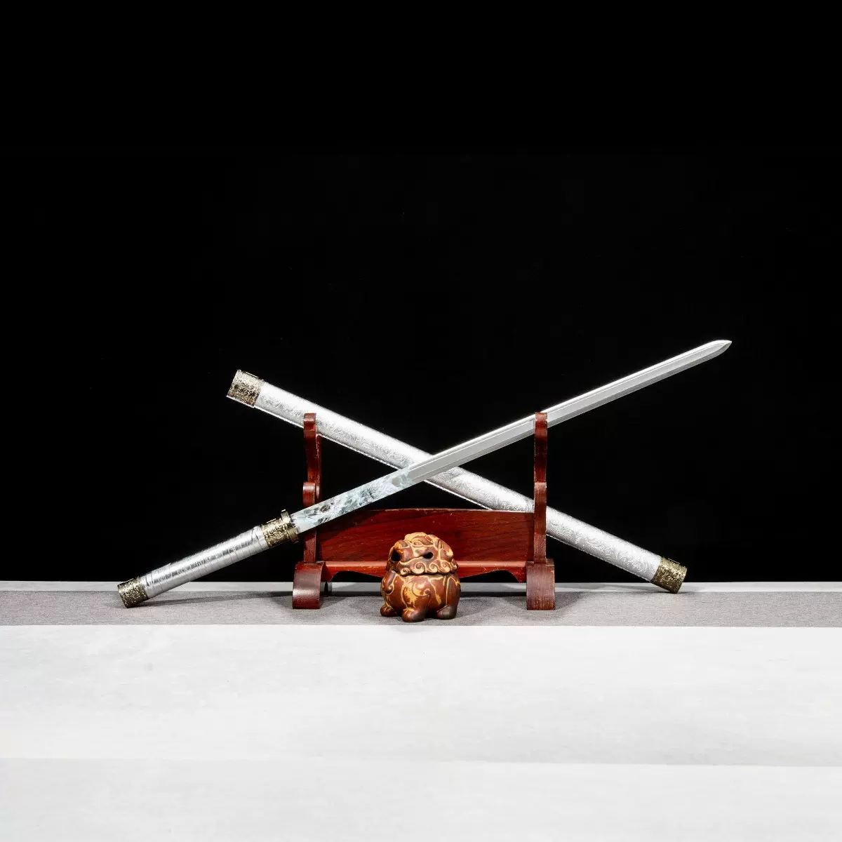 龙泉刀剑高锰钢一体古风唐剑宝剑影视道具硬剑摆件收藏未开刃