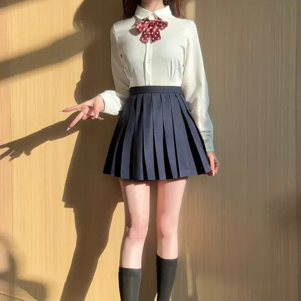 Navy blue pleated skirt (skirt length 39 cm)