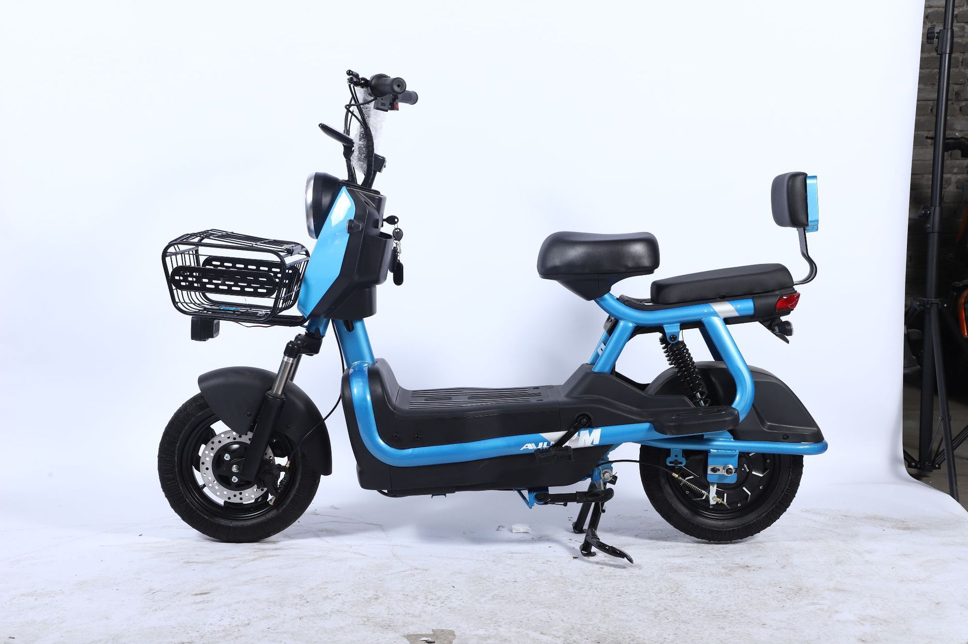 Foreign Trade New Electric Bicycle 60V/72V Electric Vehicle Foreign Trade Export Small Electric Motorcycle Takeaway Vehicle Factory Wholesale