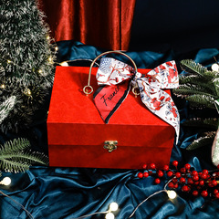 New Year Gift for Girlfriend's Best Friend - Christmas Gift Hamper with Fragrant Flower Bouquet Box