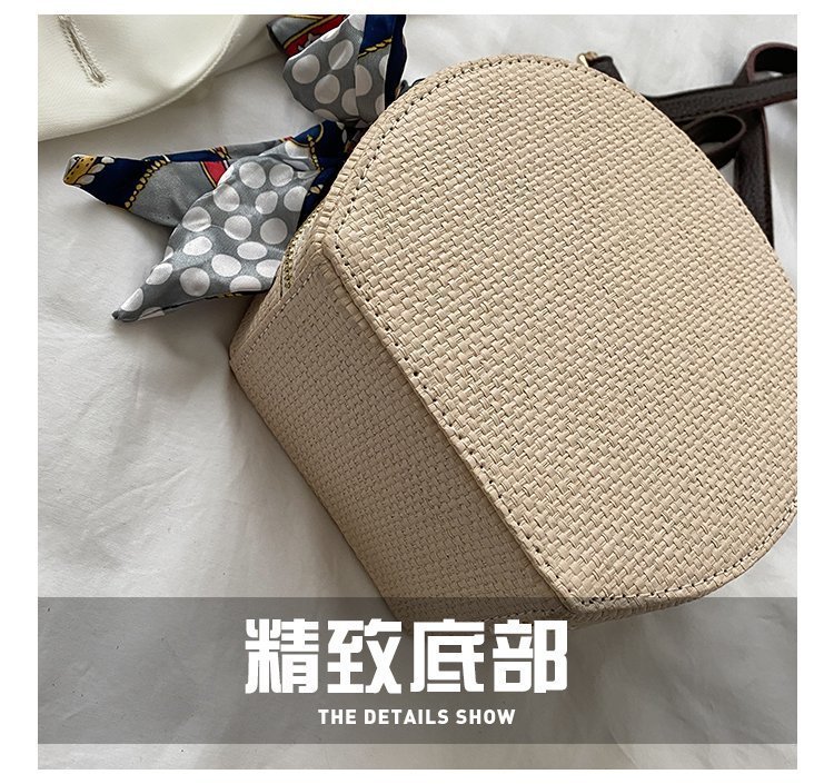 Korean Shoulder Messenger Portable Round Bag display picture 14