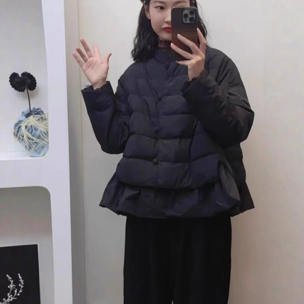 New Japanese-Style Fresh and Sweet Faux Two-Piece Pleated Lace Hem Stand Collar Lightweight 90% down Jacket for Women