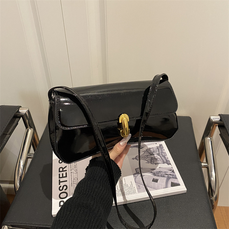 French-Style Trendy 2025 New Lock Fashion Retro Underarm Stylish Single-Shoulder Handbag for Women Small Square Bag French-Style Trendy 2025 New Lock Fashion Retro Underarm Stylish Single-Shoulder Handbag for Women Small Square Bag