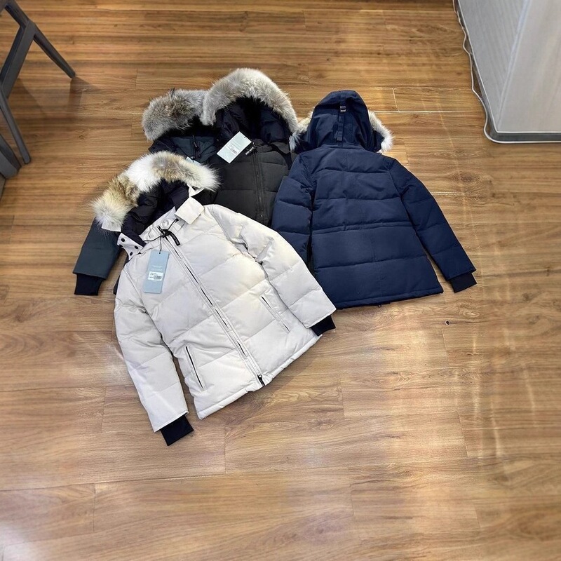 Canada Goose 04 # Chelsea's parka women's slim-fit waist jacket, new winter down version Canada Goose 04 # Chelsea's parka women's slim-fit waist jacket, new winter down version