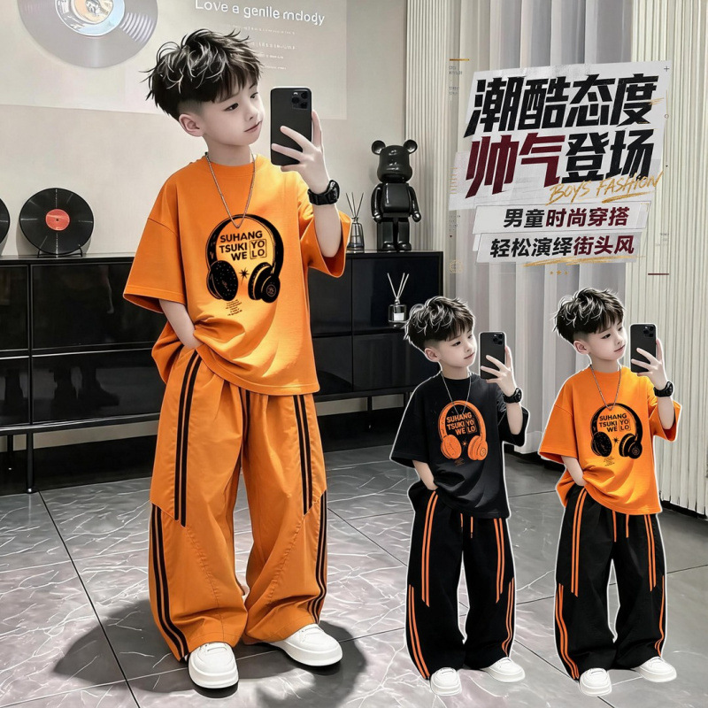 Children's Clothing, Boys' Summer Suit, Medium and Large Children's Short-Sleeved Letter T-Shirt Top, Wide-Leg Pants, Boys' Sportswear Two-Piece Set