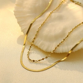 项链;耳环;戒指