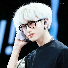 太阳镜;框架眼镜;儿童太阳镜